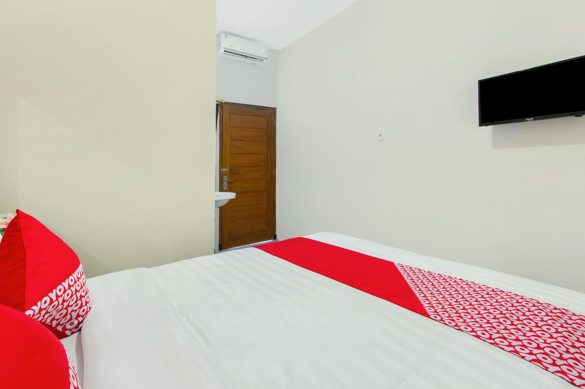 OYO 1718 Homestay Wak Gobenk Salakan Luaran gambar